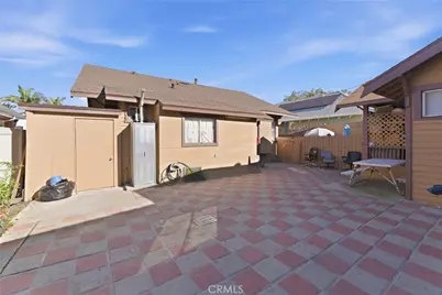 608 W 52nd, Los Angeles, CA 90037 - Photo 17