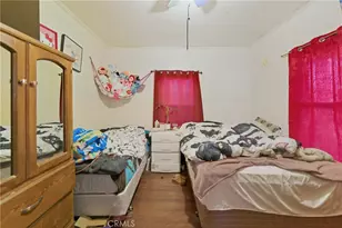 608 W 52nd, Los Angeles, CA 90037 - Photo 35