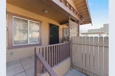 608 W 52nd, Los Angeles, CA 90037 - Photo 19