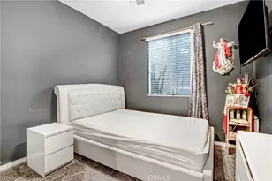 17582 Comfrey, San Bernardino, CA 92407 - Photo 19