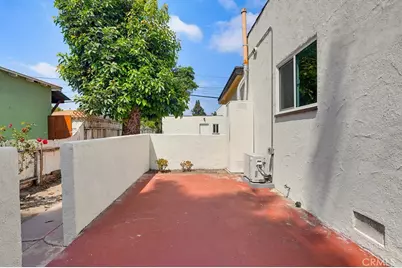 2525 Fashion Avenue, Long Beach, CA 90810 - Photo 35