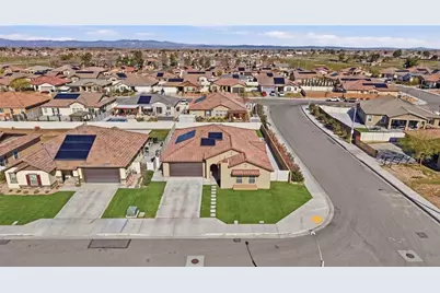 2113 E Donatello Street, Lancaster, CA 93535 - Photo 39