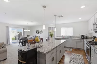 2113 E Donatello Street, Lancaster, CA 93535 - Photo 9