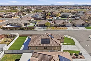 2113 E Donatello St, Lancaster, CA 93535 - Photo 37