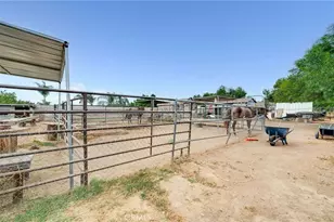 5344 Lucretia, Jurupa Valley, CA 91752 - Photo 35