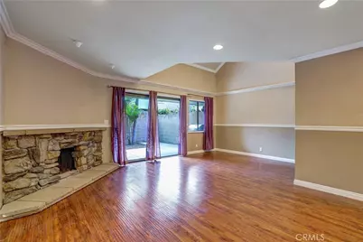 2554 Elden Avenue #B102, Costa Mesa, CA 92627 - Photo 3