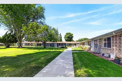 13610 Burning Tree Lane #3J, Seal Beach, CA 90740 - Photo 3