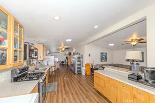 126 Pecan Ln, Fountain Valley, CA 92708 - Photo 9