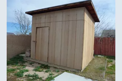 17967 Kendall, Adelanto, CA 92301 - Photo 15