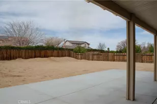 13250 Ivanpah Rd, Apple Valley, CA 92308 - Photo 7