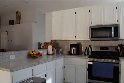 13250 Ivanpah Road, Apple Valley, CA 92308 - Photo 9