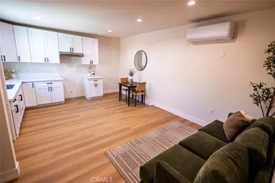 7710 S Halldale Avenue, Los Angeles, CA 90047 - Photo 23