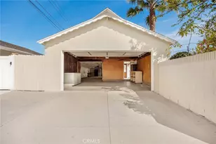 11305 Loch Lomond Rd, Los Alamitos, CA 90720 - Photo 25