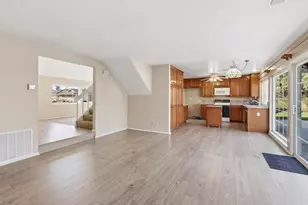 13011 Hart Pl, Cerritos, CA 90703 - Photo 15