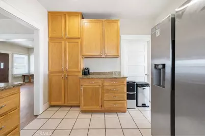 117 E Sycamore, Anaheim, CA 92805 - Photo 11