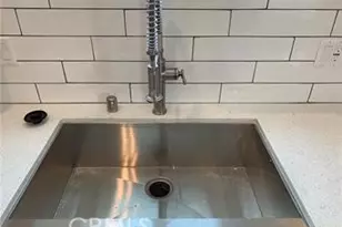 1143 Irolo, Los Angeles, CA 90006 - Photo 21