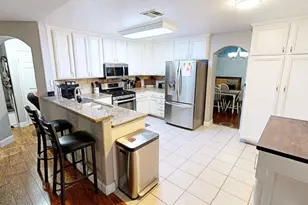 39147 Via Pamplona, Murrieta, CA 92563 - Photo 9