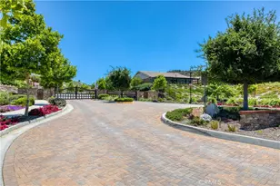 2725 Sierra Bella Dr, Corona, CA 92882 - Photo 17