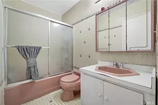 1067 N Wilton, Los Angeles, CA 90038 - Photo 19