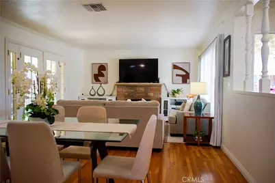 2019 Valencia, Santa Ana, CA 92706 - Photo 19