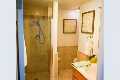 2019 Valencia, Santa Ana, CA 92706 - Photo 45
