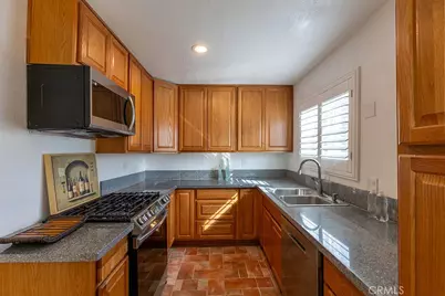 2700 Via Portola, Fullerton, CA 92835 - Photo 9