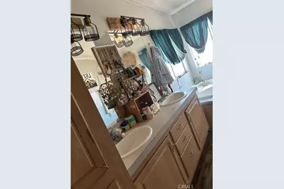 19033 Wagonwheel Road, Helendale, CA 92342 - Photo 17