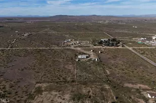 19033 Wagonwheel Rd, Helendale, CA 92342 - Photo 19