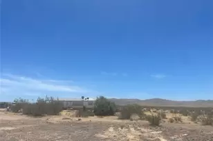 19033 Wagonwheel Rd, Helendale, CA 92342 - Photo 9