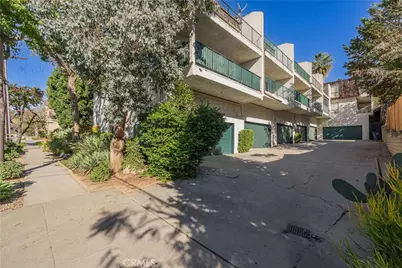 2264 Rose, Signal Hill, CA 90755 - Photo 5