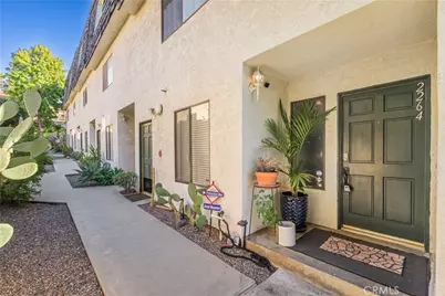 2264 Rose, Signal Hill, CA 90755 - Photo 3