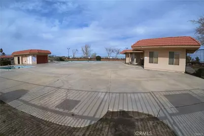 14465 Linden, Hesperia, CA 92345 - Photo 21