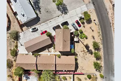 15975 Serrano, Apple Valley, CA 92307 - Photo 5