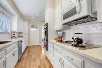 927 Alta Loma Drive, Corona, CA 92882 - Photo 17