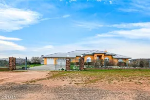 5635 Hollister, Phelan, CA 92371 - Photo 51