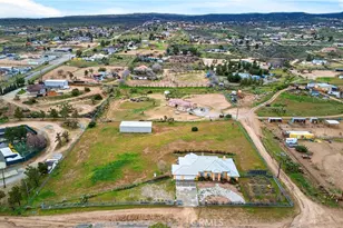 5635 Hollister, Phelan, CA 92371 - Photo 3