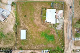 5635 Hollister, Phelan, CA 92371 - Photo 5