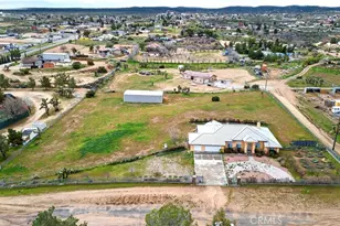 5635 Hollister, Phelan, CA 92371 - Photo 9