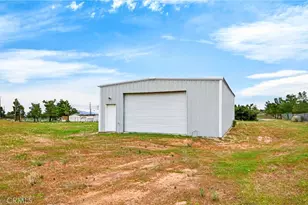 5635 Hollister, Phelan, CA 92371 - Photo 63