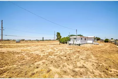 7127 Phelan Road, Phelan, CA 92371 - Photo 9