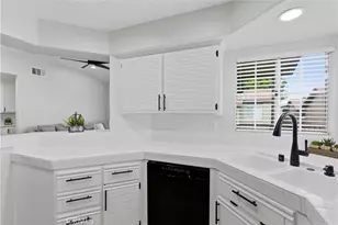 8070 E Oak Ridge Circle, Anaheim Hills, CA 92808 - Photo 11