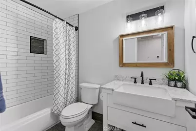8070 E Oak Ridge Circle, Anaheim Hills, CA 92808 - Photo 19