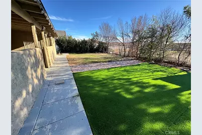 13980 Driftwood, Victorville, CA 92395 - Photo 37