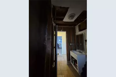 1210 1212 42 Place, Los Angeles, CA 90011 - Photo 9