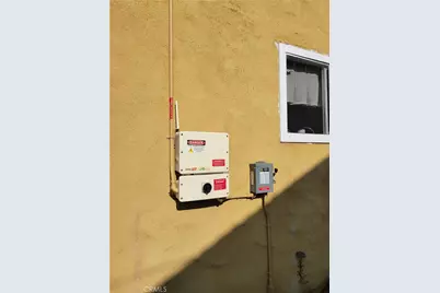 611 N Burris, Compton, CA 90221 - Photo 51