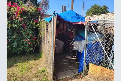 611 N Burris, Compton, CA 90221 - Photo 15