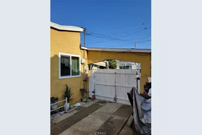 611 N Burris, Compton, CA 90221 - Photo 45