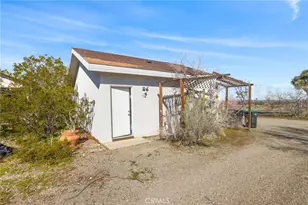 13170 Azure View, Pinon Hills, CA 92372 - Photo 37