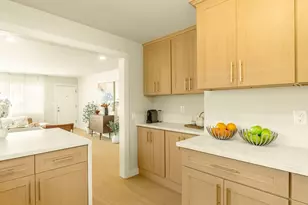 3929 W W 119th Pl, Hawthorne, CA 90250 - Photo 9