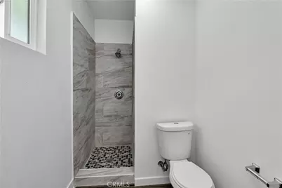 2550 W Rowland Avenue, Anaheim, CA 92804 - Photo 33